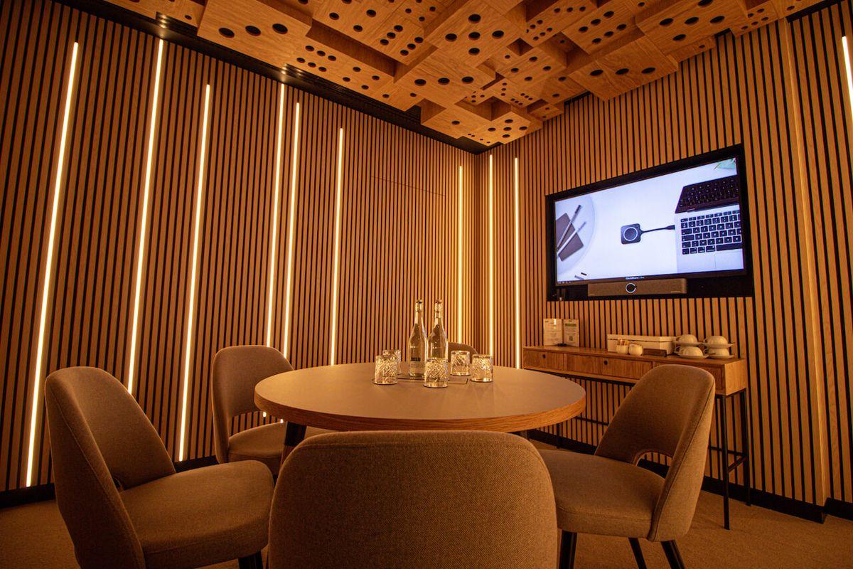 Liverpool Street Meeting Room - Dice